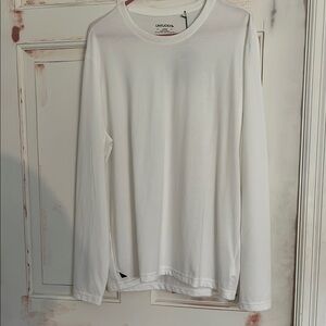 🔥UNTUCKit White Long Sleeve Tee Classic Crew Neck